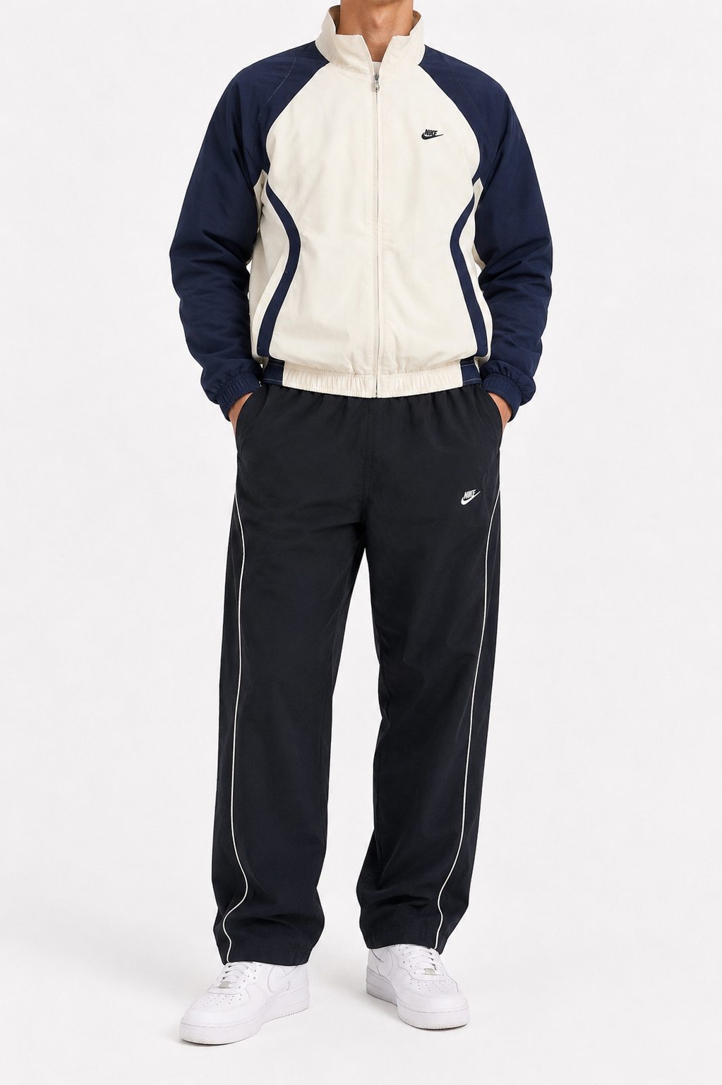 Nike Tracksuit (L)