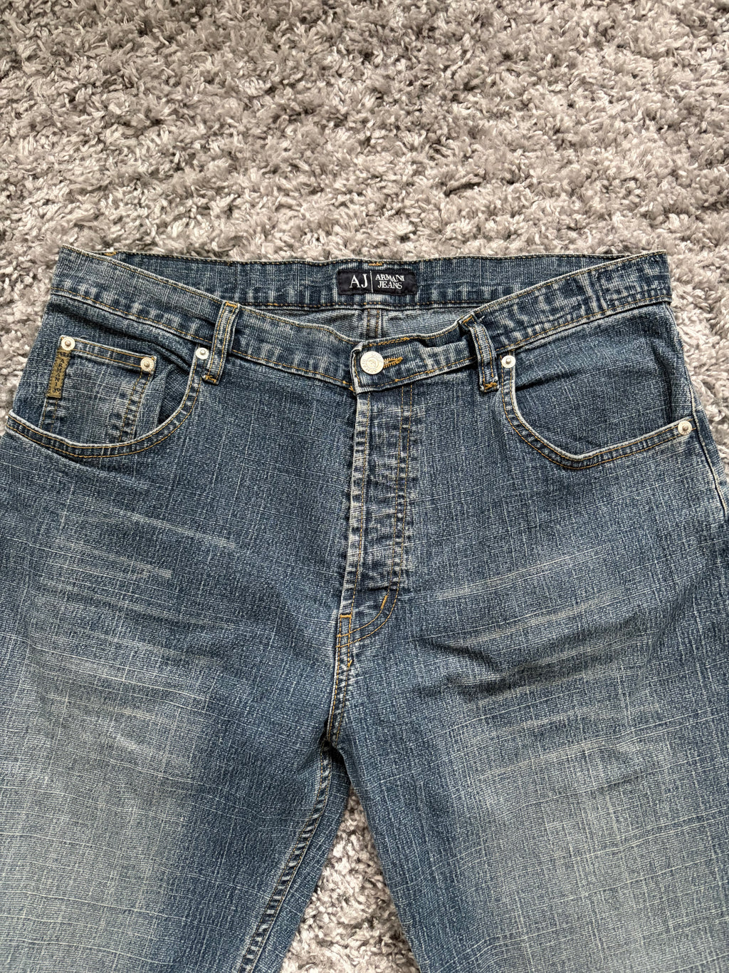 Armani Jeans (M)
