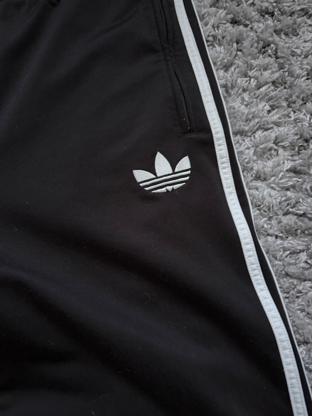 Adidas Trackpants (L)