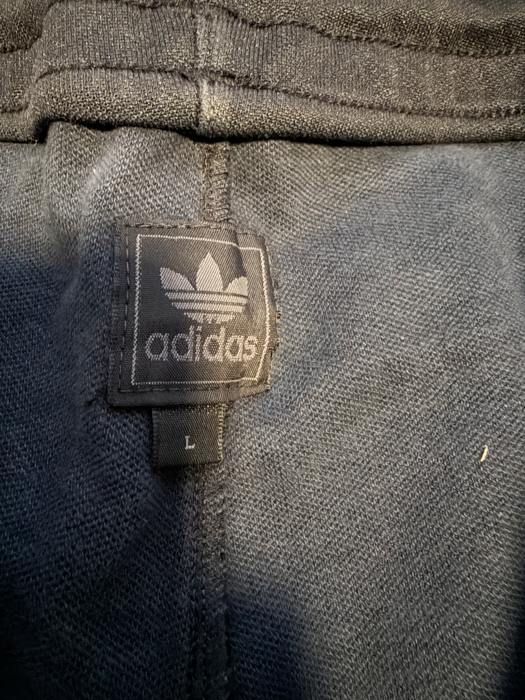 Adidas Trackpants (L)