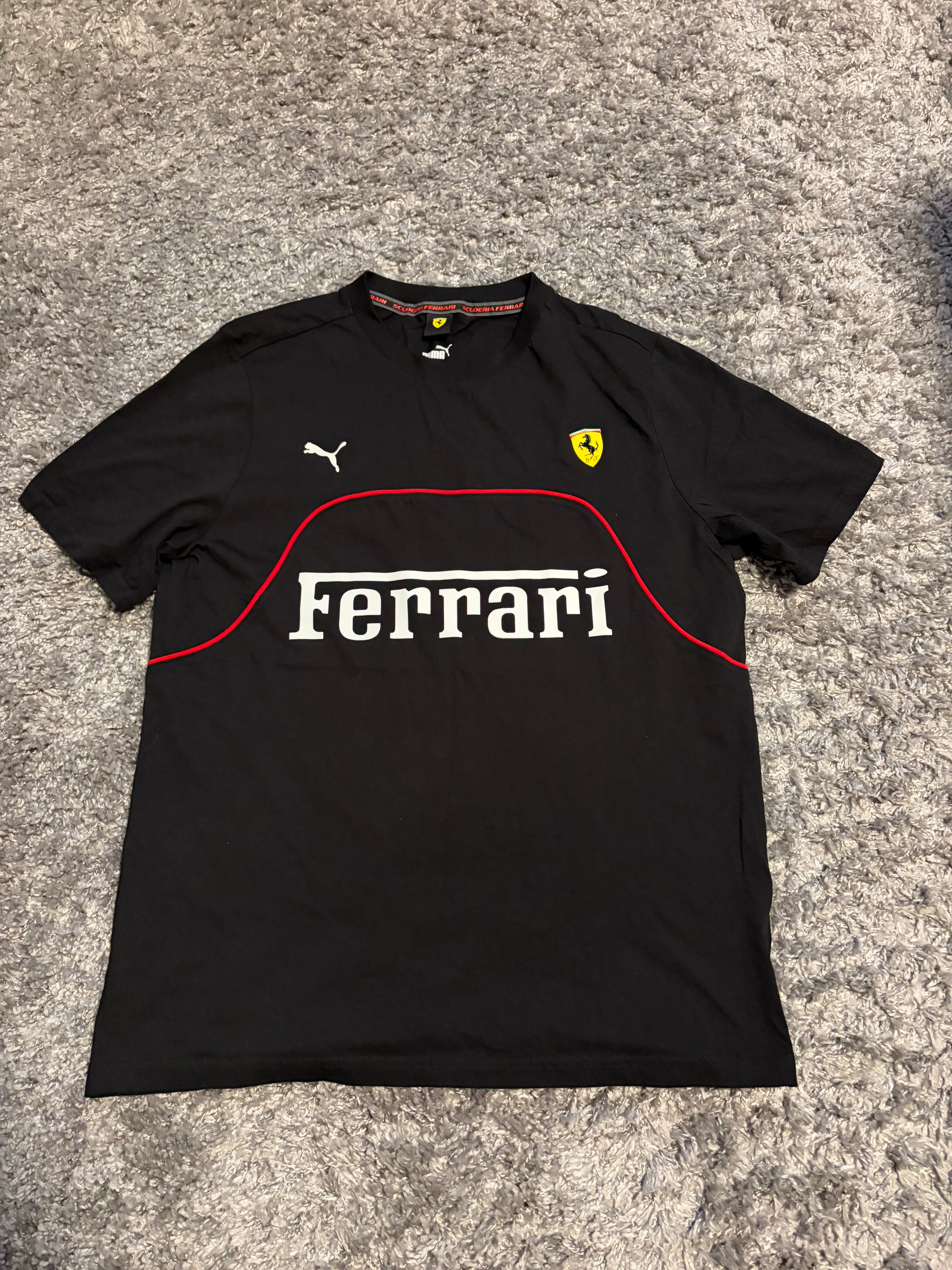 Ferrari Shirt (M)