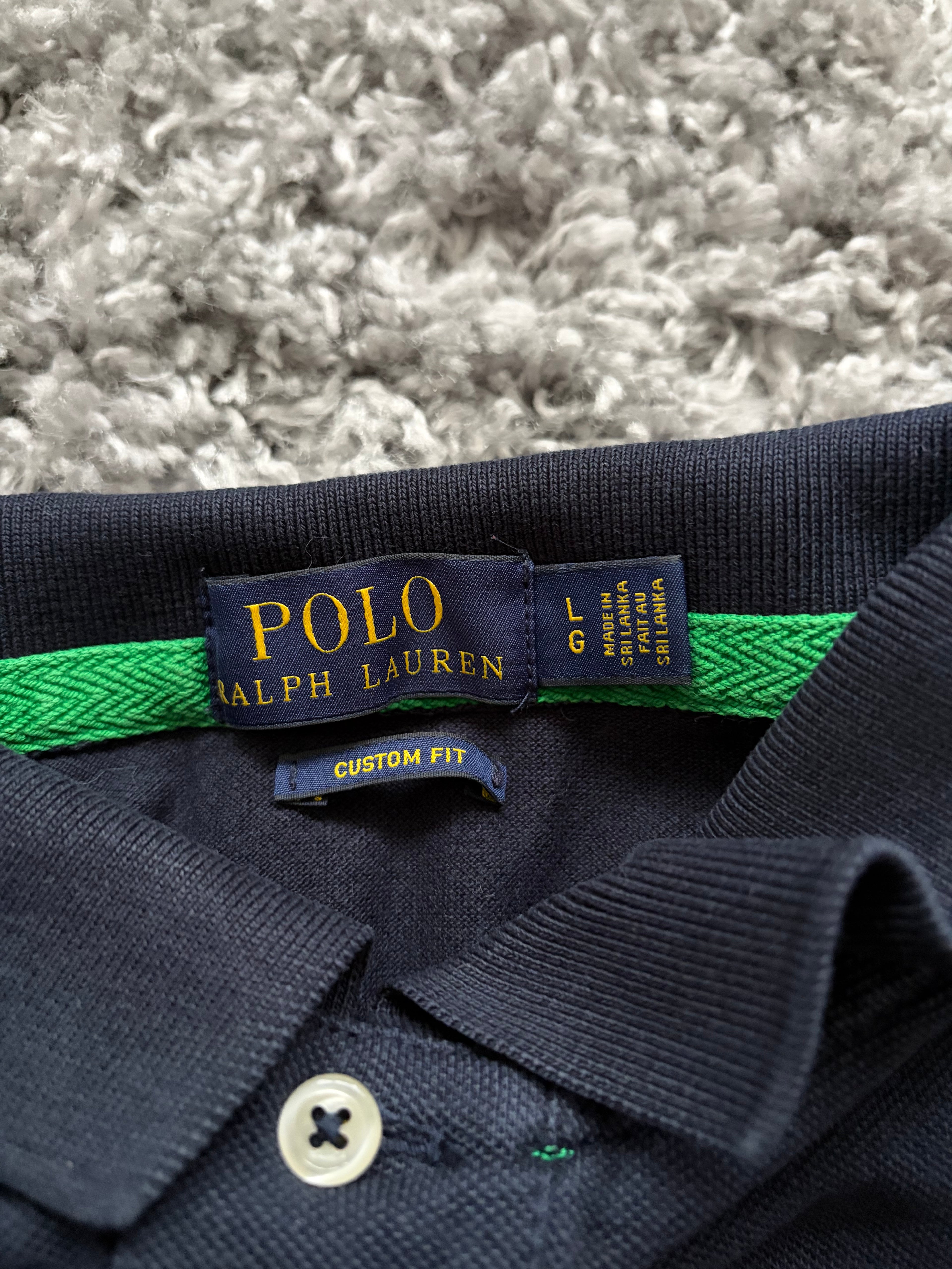 Ralph Lauren Polo (L)