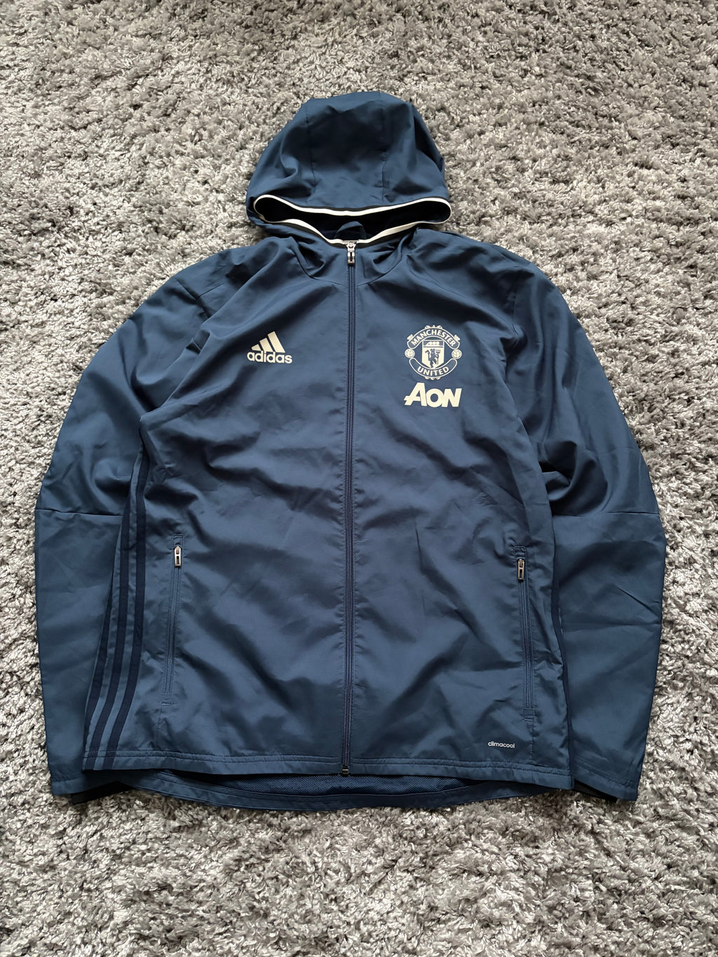 Man U Trackjacket (L)