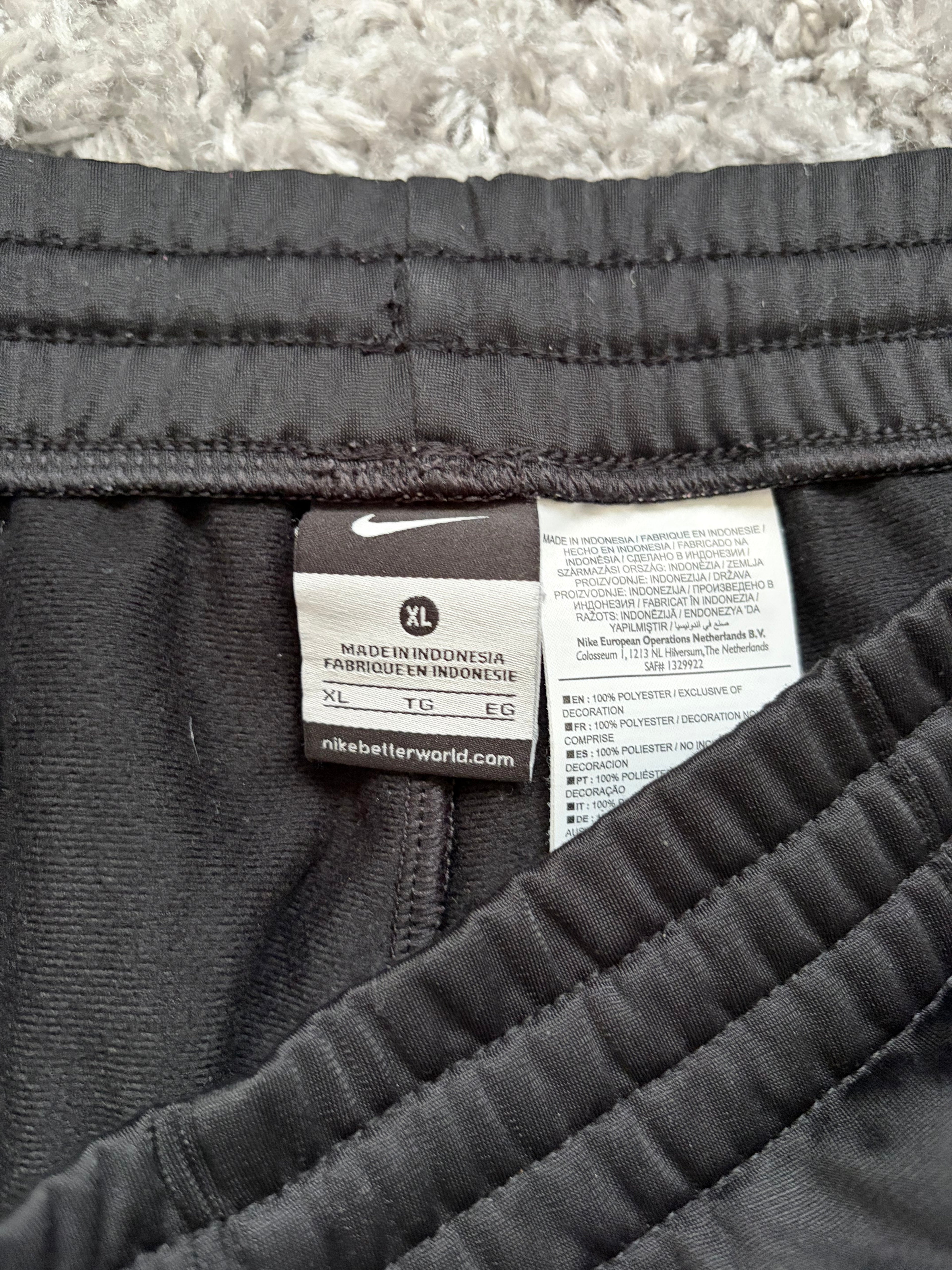 Nike Trackpants (L)