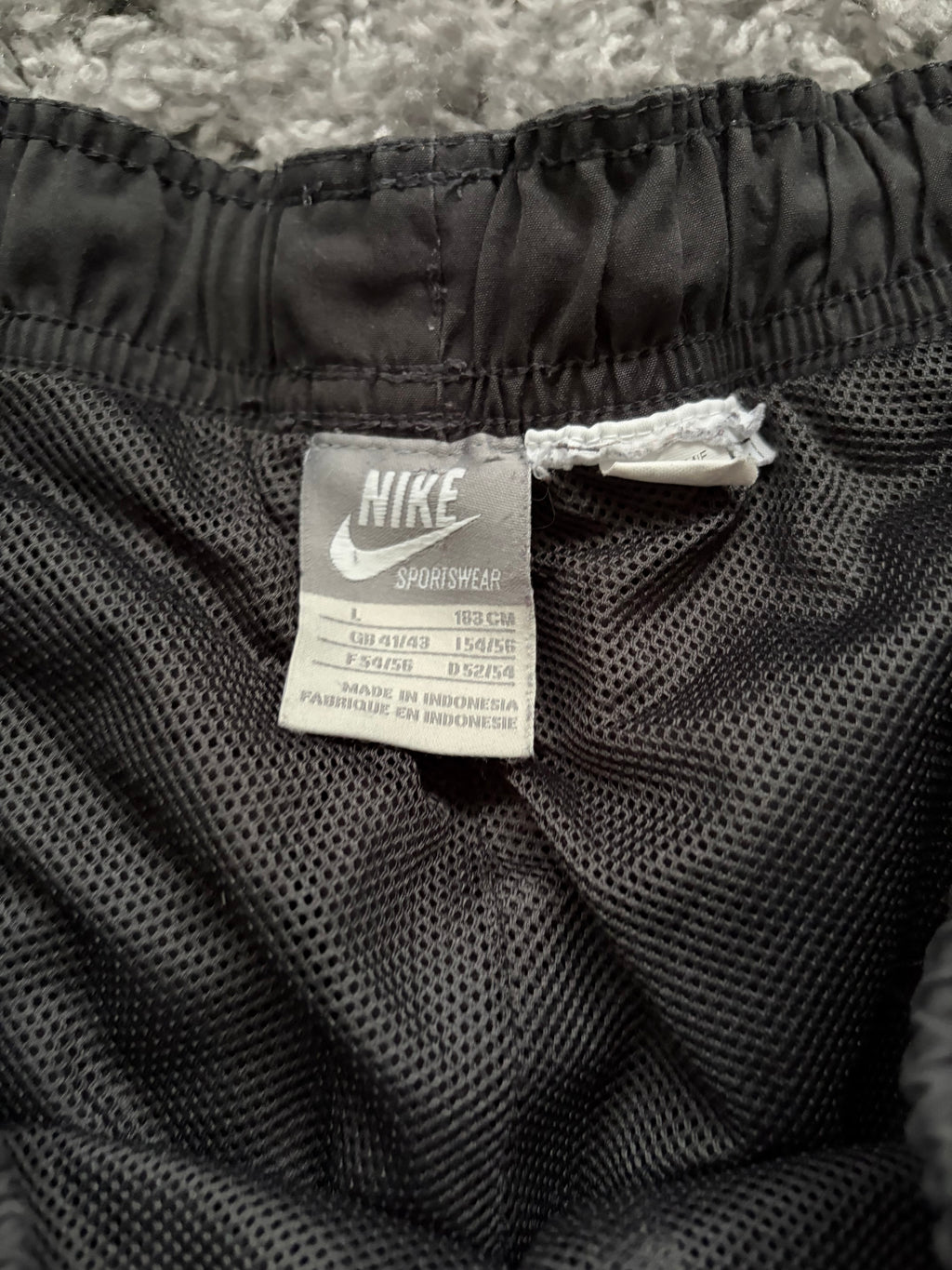 Nike Trackpants (L)