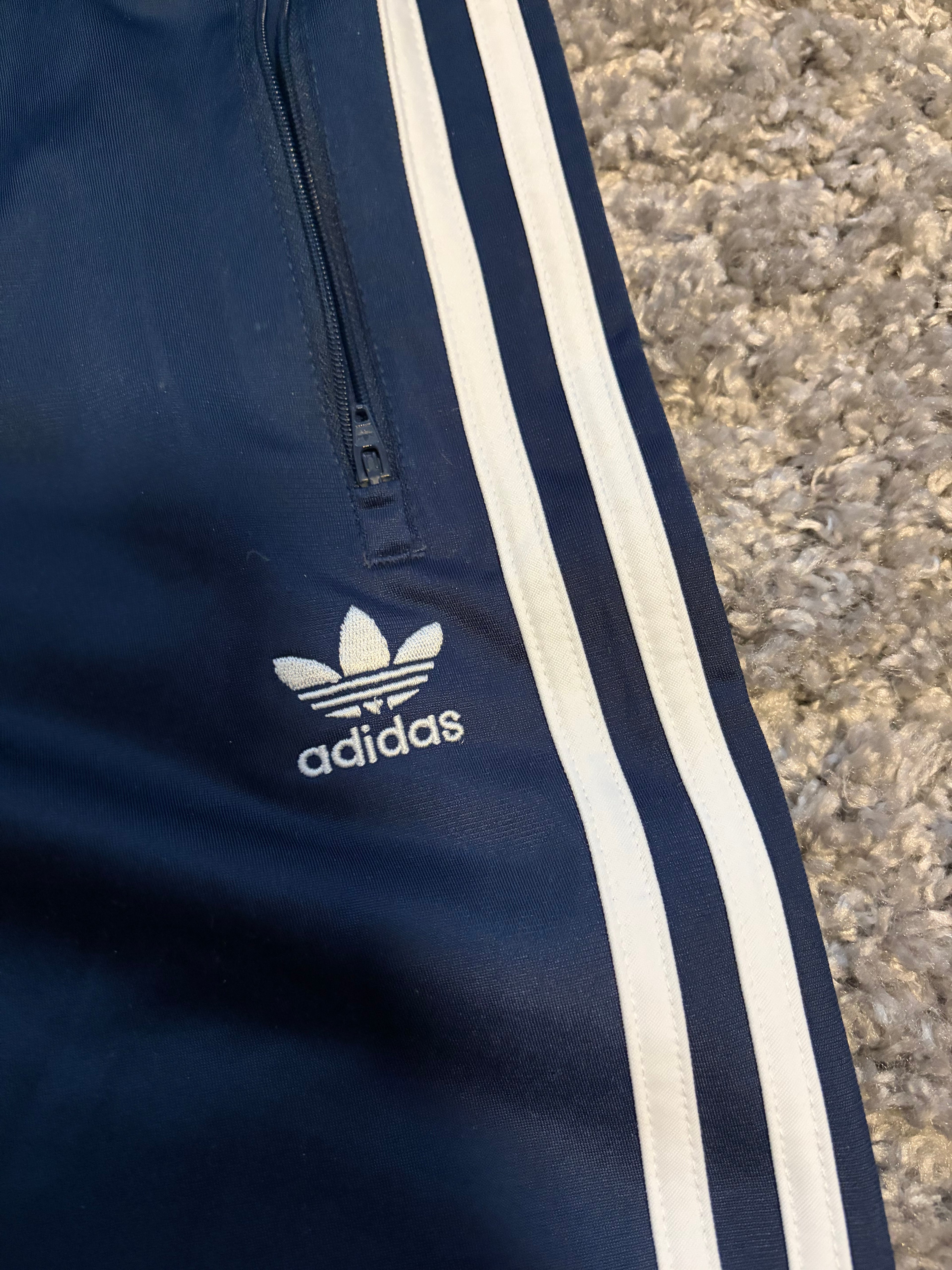 Adidas Trackpants (L)