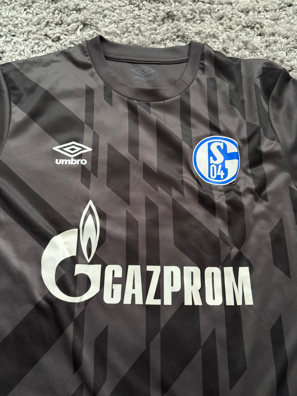 Schalke Trikot (L)