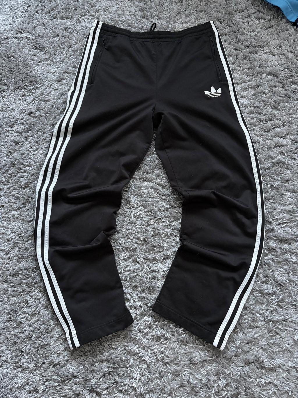 Adidas Trackpants (L)