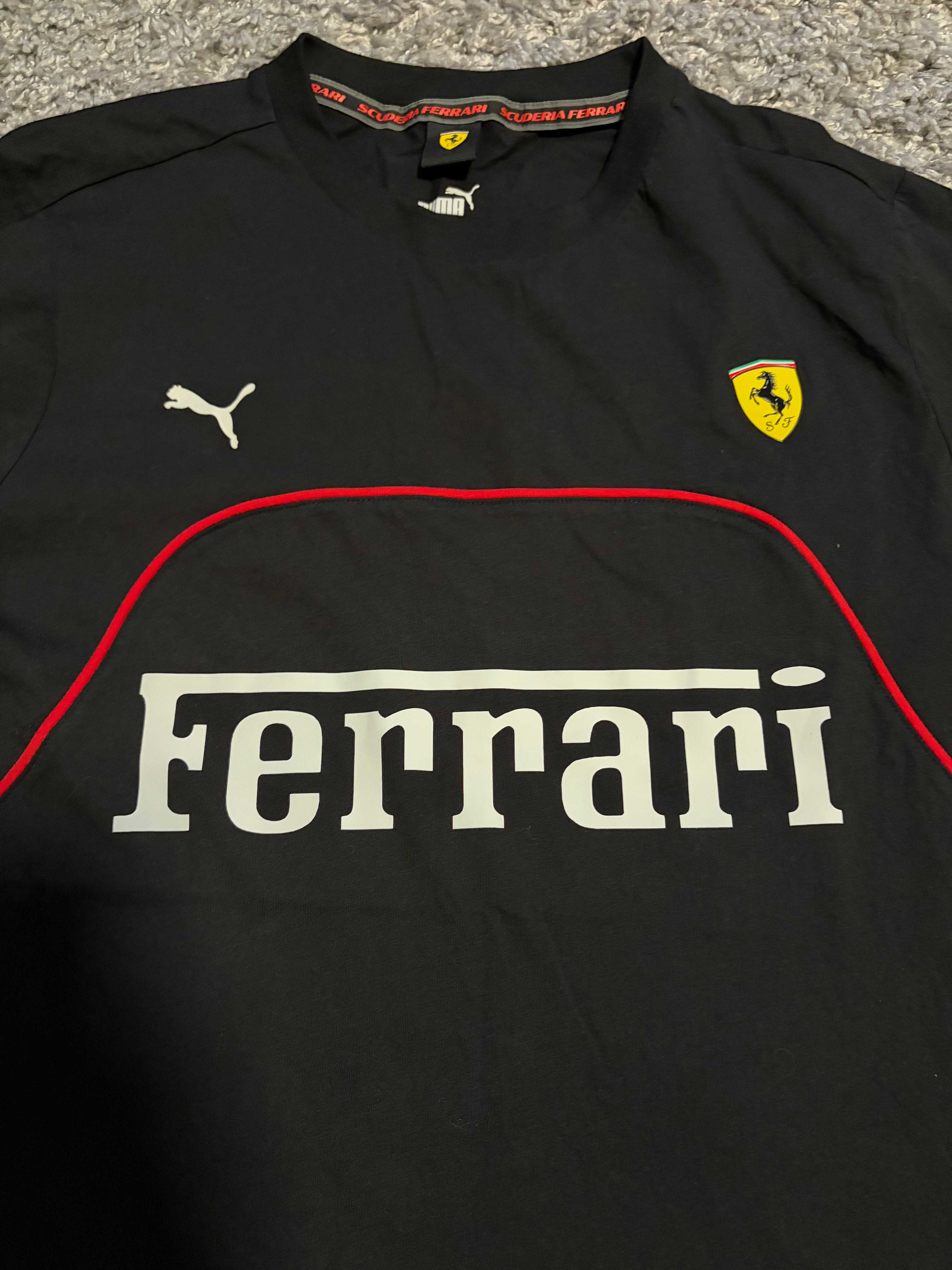 Ferrari Shirt (M)